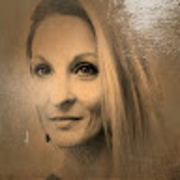 Meet your Posher, Lauri - Picture 1 of 1